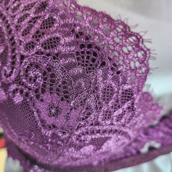 Purple Lace Underwire Plunge Bra With Rhinestone Embellishments - Picture 9 of 12